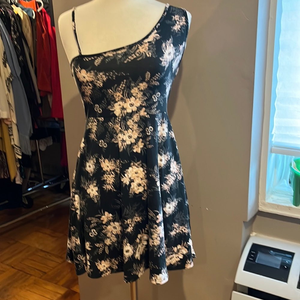 EUC Angie black floral Dress size med.